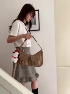 Nylon messenger bag for women - multi-pocket retro crossbody bag versatile motorcycle bag fashionable single-shoulder bag for women