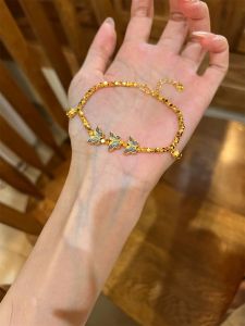 Exquisite 24K Gold-Plated Butterfly Hand Bracelet Sparkling Simulated Diamond Dance Bead Ultra-Shiny Unique Chinese Court Style