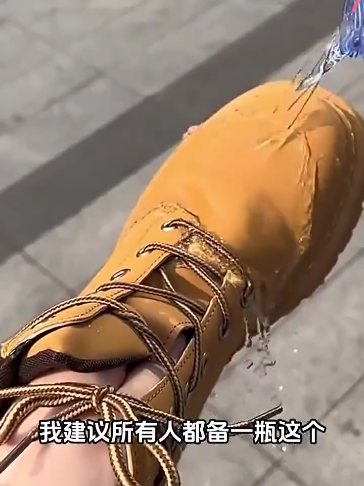 🇸🇬 Ready Stock Japan Waterproof Nano Technology Spray/Sneaker Waterproofing & Stain Resistant Shoe Spray 260ml