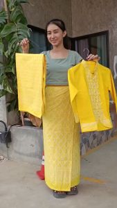 ชุดคอจีนลายขอสีเหลือง ชุดผ้าฝ้ายพื้นเมือง