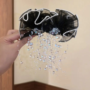 Elegant Sweet Fashionable Shark Clip Womens Hair Accessories Tassel Bob Tail Clip Gentle Clouds Waterfall Ice through Beads