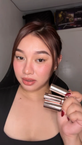【ANY 2 At ₱359】MAANGE Satin Lock Lip Glaze Plump Moisturizing Watery Glow Smooth 16 Hours Long-Lasting L02
