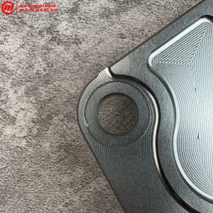 Breket Kaliper Depan 300mm 4P XMAX250 NBT: Suku Cadang Motor Berkualitas