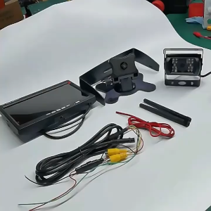 กลับภาพตรวจสอบจุดบอดสำหรับรถบรรทุก PZ607W สัญญาณอะนาล็อกกล้องไร้สายแบบหลายช่องทางพร้อมกระจกมองหลังหน้าจอ LCD 7นิ้วกันน้ำสำหรับรถบัสยานพาหนะหนัก
