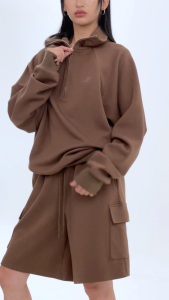 PLAYGROUND - เสื้อสเวตเตอร์ Concept GROUND: Sweater รุ่น - TPP10184