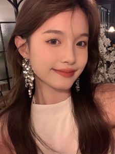 ต่างหูลูกไม้ทองคำหรูหรา ต่างหูโลหะสไตล์วินเทจ ประดับเลื่อม ต่างหูแฟชั่นสำหรับงานเลี้ยง ต่างหูแบบห้อย ต่างหูแบบห่วง