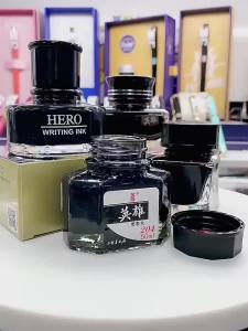 HERO | Mực Đen Nguyên Chất Hero 8808 50ml Không Gây Tắc Nghẽn Không Chứa Carbon Được Pha Chế Đặc Biệt Cho Bút Máy Ngòi Vàng Hero.
