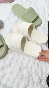 StrideNest Cloud Slide Slippers for Women - Ultra Soft Thick Sole Non-Slip Sandals Breathable Casual Tsinelas for Home Beach & Daily Wear (It is recommended to order one size larger)