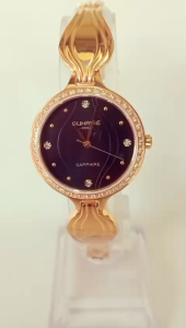 Đồng hồ Lắc nữ SUNRISE Chính hãng .Vỏ mạ vàng kính saphia Mặt đen đính đá sang trọng . Hàng mới 100%