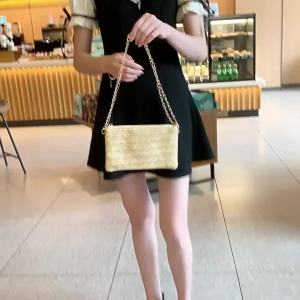 Túi Đeo Vai Mini Bằng Rơm Túi Vuông Nhỏ Thời Trang Túi Đựng Điện Thoại Di Động Có Dây Đeo Nhẹ Túi Xách Nữ Đa Năng