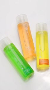 PUTRI Shampoo Indonesia / Sampo Rambut / Pure Clean Apple Fragrance / Normal To Oily Fresh Lemon / Relaxing Lavender Essential Oil / Ginseng / For Your Healthy Hair & Scalp / Segar / Rontok / Treatment Perawatan / Skincare Hair Care Series / Conditioner