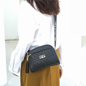 1906 ( READY STOCK ) PU SLING BAG EU FASHION HOUSE