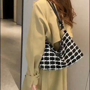 Tas Wanita 2023: Tas Serbaguna & Shoulder Bag