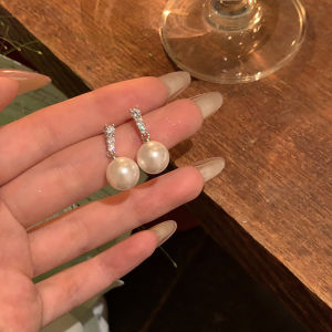 Pianist | Delicate Luxury New Pearl Stud Earrings S925 Silver