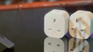 PRIMERO Smart Plug Socket with Energy Monitoring Schedule & Voice Control (Suruhanjaya Tenaga Certified) MS Standard