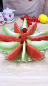 Stainless Steel Apple Slicer Cutter 12 Blade Heavy Duty Fruit Corer Divider with Handles  德国304不锈钢切苹果神器家用切水果切块切片器分瓣多功能去核器
