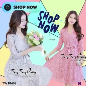 P18402 เดรสลูกไม้ คอวีแขนศอก ผูกริบบิ้น