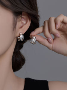 Sterling Silver Crease Earrings Simple and Versatile