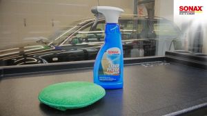 Chai xịt dưỡng da ô tô cao cấp Leather Care Milk Xtreme Sonax 254241 500ml - làm sạch chuyên sâu bảo dưỡng da dạng sữa phục hồi bề mặt da - Dmall247