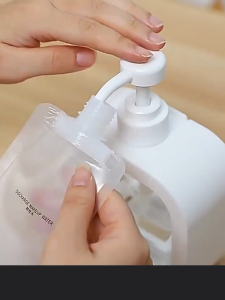 5pcs Travel Pouch Serbaguna Reusable Pouch Bag Refill Pouch Shower Gell Lotion Fliptop Travel Pouch