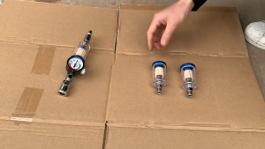 Bộ lọc dầu khí nén 1/4" có đồng hồ áp bẫy nước – gắn súng phun JP/EU/US giá rẻ