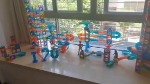 Magnetic Tiles Building Blocks STEM for Kids Toys Set with Colourful Lights Run Balls