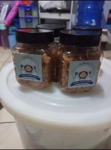 BAWANG GORENG SUMENEP/BAWANG GORENG MERAH/BAWANG GORENG ASLI SUMENEP/BAWANG GORENG RENYAH/PELENGKAP MAKANAN/MAKANAN INSTAN/GORENG BAWANG SUMENEP/LAUK NASI/TABURAN MAKANAN/BAWANG GORENG ENAK/BAWANG MERAH SUMENEP MASAK/CAMILAN/MAKANAN SIAP SAJI