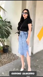 Rok Nycta Jeans Pendek 7/8 Belah Denim Wanita Highwais Terbaru Korean Style Kekinian 2024 Termurah