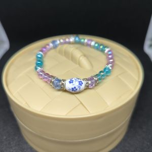 Handmade beaded bracelet with Chinese porcelain bead