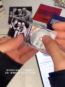 5Pcs Mini CD Box Record Pendant with NFC Sticker Song Album DIY Collection Box Keychain for Backpack Pendant Gift