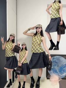 Áo Không Quai Gingham Màu Vàng Chanh Cho Kỳ Nghỉ Hè
