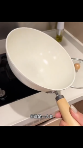 SUPVIBE 24cm Nonstick Frying Pan - 100% PFOA-Free Healthy Cookware with Tempered Glass Lid Universal Stove Compatibility