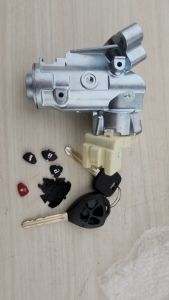 J02S02 IGNITION KEY SWITCH STARTER SWITCH TOYOTA HILUX VIGO KUN25 KUN26 2004 - 2015 69005-0K600