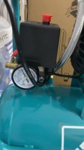 Máy nén khímáy bơm hơibình30Lmotor đồng không dầuCS750Wtốc độ 1450V/phút Hiệu RIDEN RD750-30L