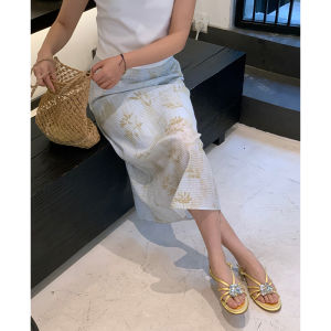 Iszizii Light Blue Floral Print Half Skirt Slimming Hip Covering Straight Elastic Waist Back Split Long Flower Skirt Womens Fashion