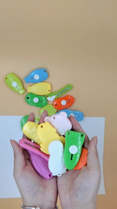 Cutter Mini Bentuk Paus Dolphin Whale| Hand Cutter Mini Karakter Ikan Paus | Pisau Pemotong Kertas Travel Size Portable Kartun Untuk Alat Tulis ATK