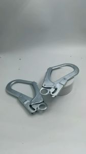 Pengait Panjat Tebing Oval Besar 25KN Carabiner Kait Tahan Berat Gantungan Aman dan Handal