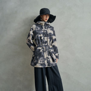 2026 New Autumn Unique Design Floral Waist-Cinching Jacket