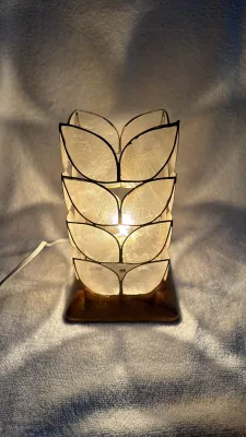 Lampshade Capiz Leaf (m) free bulb w/Laser Engraved