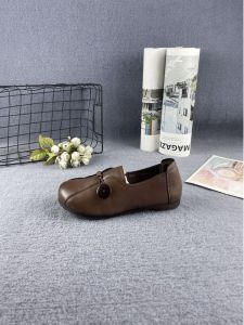 Comfortable Genuine Leather Slip-On round Toe Anti-Slip Soft Bottom Mom Shoes for Women Spring Autumn New Style Casual Fashion