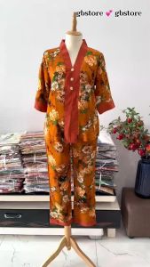 Bộ trung niên quần dài tay lỡ cổ tim đính nút siêu sang lụa mango mềm mịn freesize dưới 60kg