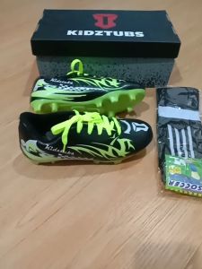 KIDZTUBS Sepatu Sepak Bola Anak Laki-Laki Size 28 29 30 31 32 33 34 35 36 37 TUBS-2002101924