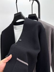 Casual Knitted V-Neck Mens Sweater Jacket Spring Autumn Business Casual Open Cardigan Fashionable Outerwear with Pocket