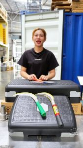 เคียวเหล็ก เคียวด้ามยาว อเนกประสงค์ เคียวเหล็ก ใช้สำหรับ ตัดไม้ ตัดหญ้า ตัดแต่งกิ่งไม้ และกำจัดวัชพืช งานสวน