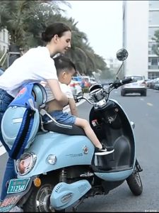 Child Safety Belt Adjustable Kids Motorcycle Protection Strap Anti-Fall Carrier Childrens riding harness of electric motorcycle Tali Pinggang kanak kanak Motor