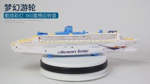 Large luxury cruise ship model ship speedboat realistic electric light music universal childrens toy boat gift