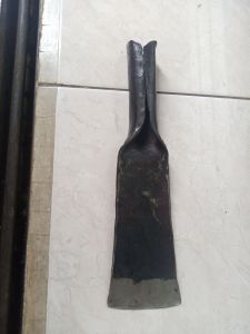 sosrok pisau alat perontok kelapa sawit