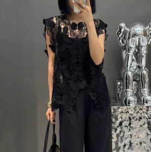 Summer 2025 Butterfly Print Loose round Neck Water Soluble Lace Womens Top Asymmetrical Vest Fashionable Versatile Cotton Blend