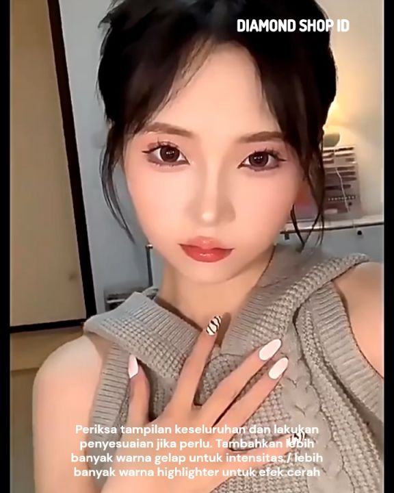 Termurah !!! 3 in 1 Eyeshadow Highlighter Blush On Contour Hidung dan Wajah Muge Leen 4 Color ORI / Eyeshadow Lengkap Glitter Eyeshadow Palette Matte Highlighter Makeup Highlighter Glowing Tahan Lama Pink Blush On Waterproof Blusher Tahan Lama Perona Pipi