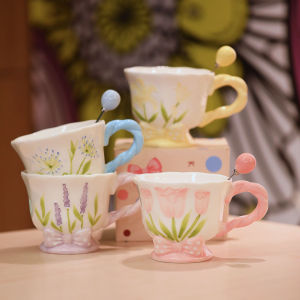 Tulip High Footed Mug Ceramic Cup Creative Gift for Girls Wedding Souvenir Water Cup Birthday Present High Aesthetic Value